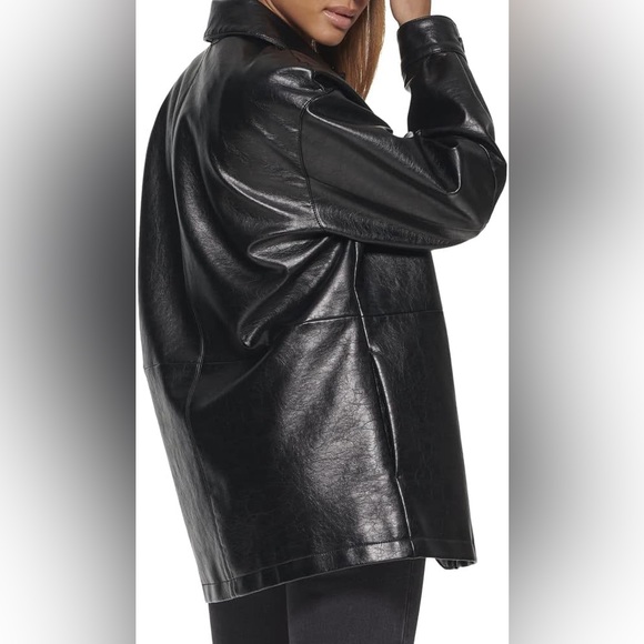 SOLD. BNWT Levi’s Black Vegan Leather Jacket - Picture 5 of 11